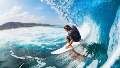 爱游戏-新国足换血进行时，93国奥一代崛起扛起复兴大旗