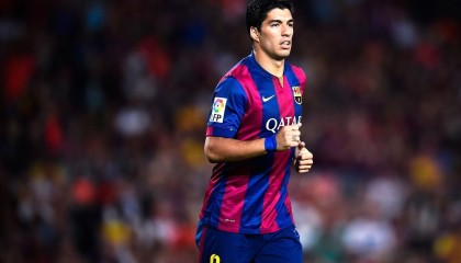 爱游戏网页版_勒布朗·詹姆斯复出之夜连创历史第一！轰下11分12篮板破纪录，飞身救球点燃全场欢笑