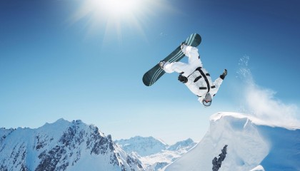 【爱游戏网页版】国奥香河集训遭暴雨侵袭，热身赛计划被迫搁浅，备战进程遇挑战