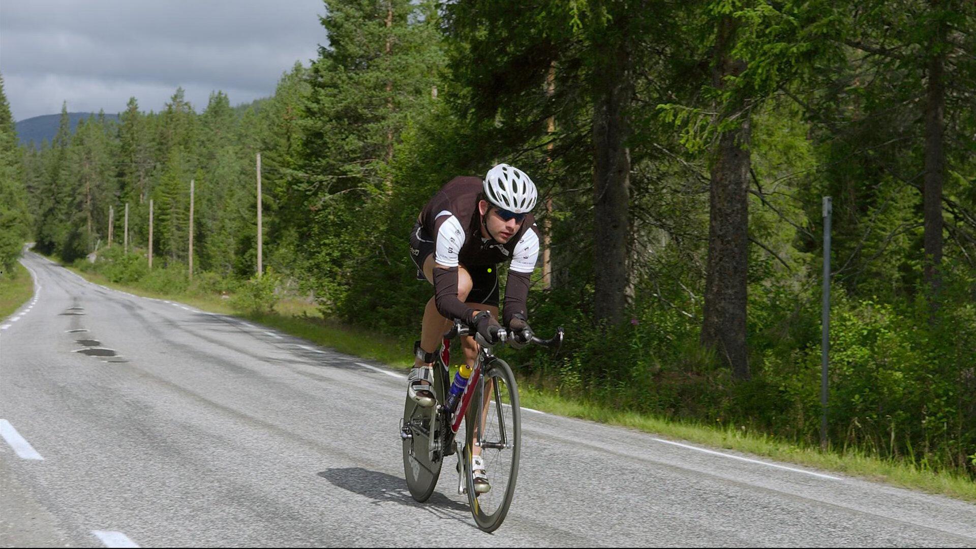 官方确认，中国香港代表队老将叶鸿辉前十字韧带撕裂，赛季前景蒙上阴影