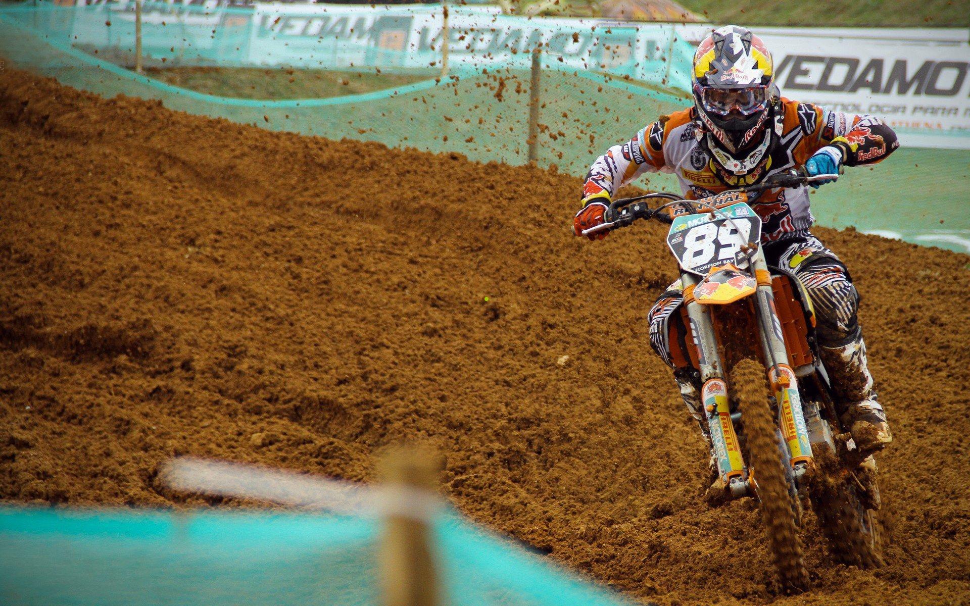 生死之战，马德里竞技主场对决国际米兰，西蒙尼的逆袭使命点燃欧冠之夜